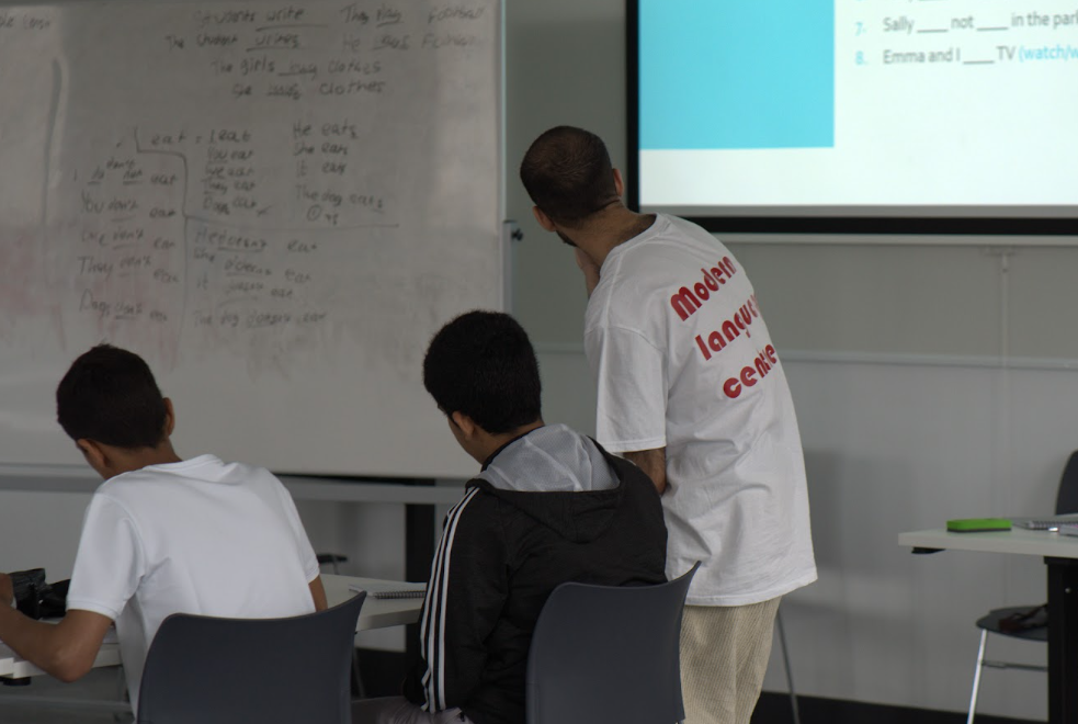 الفرق بين IELTS و TOEFL وأيهما أفضل؟