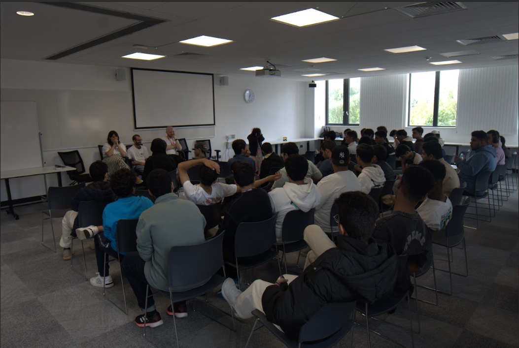 دراسة اللغة في لندن: المميزات والتكاليف