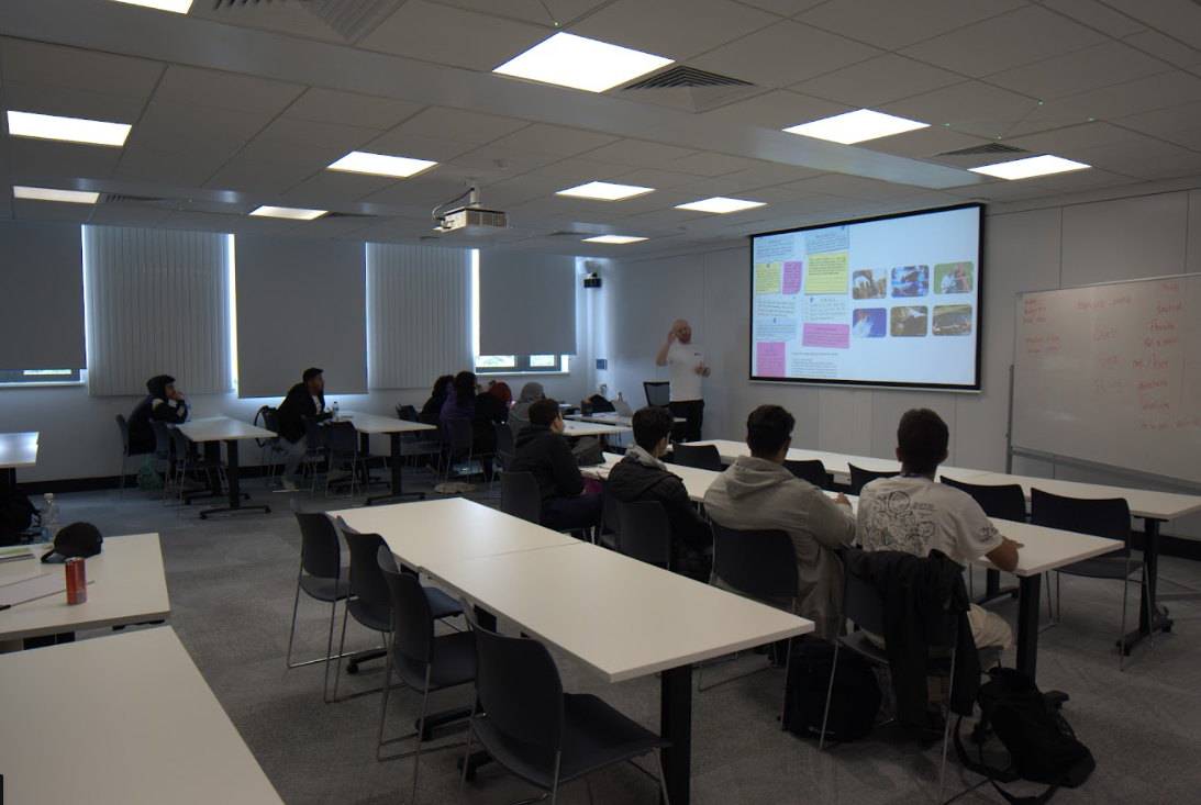 أفضل معاهد اللغة المعتمدة في بريطانيا