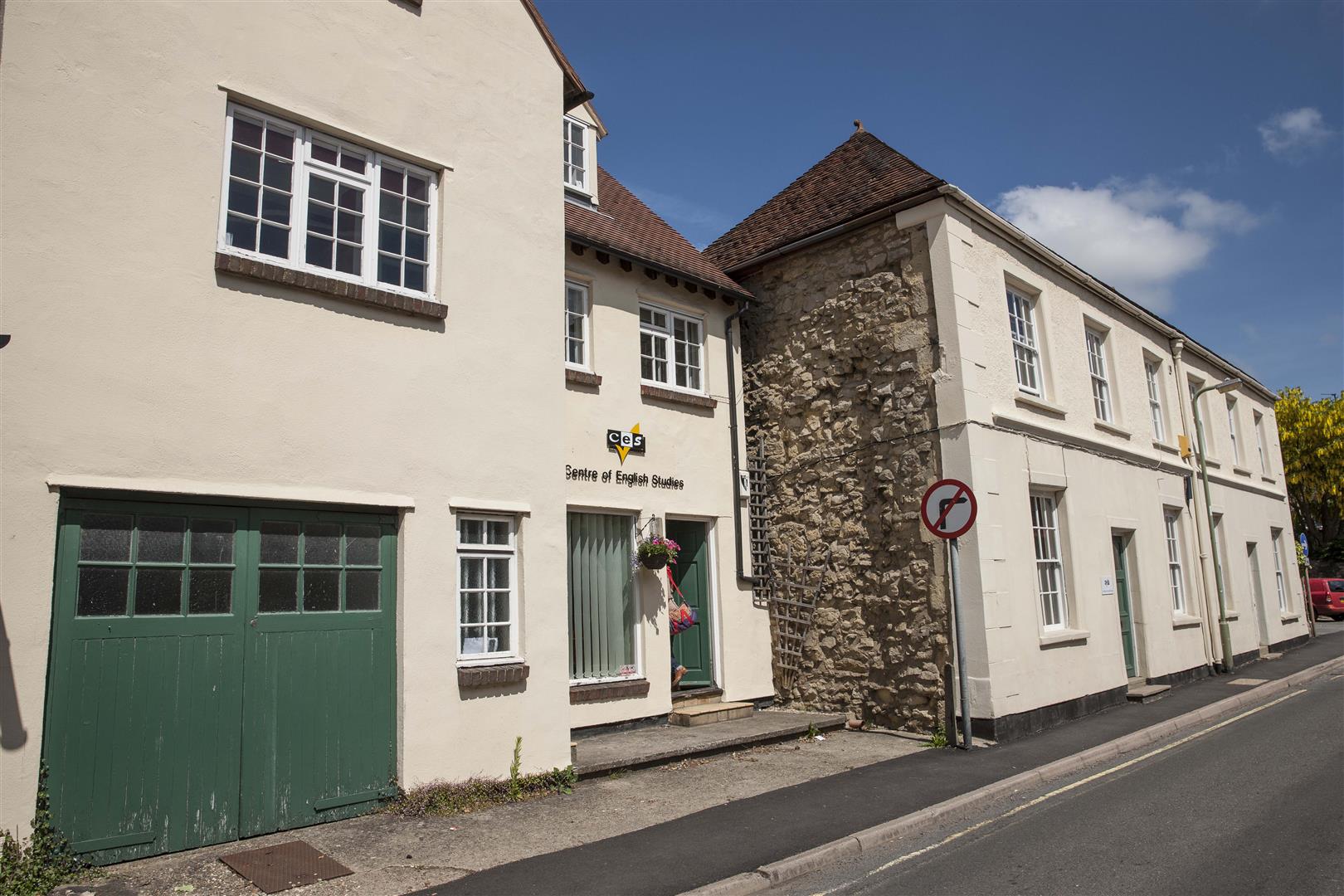 CENTRE OF ENGLISH STUDIES - CES