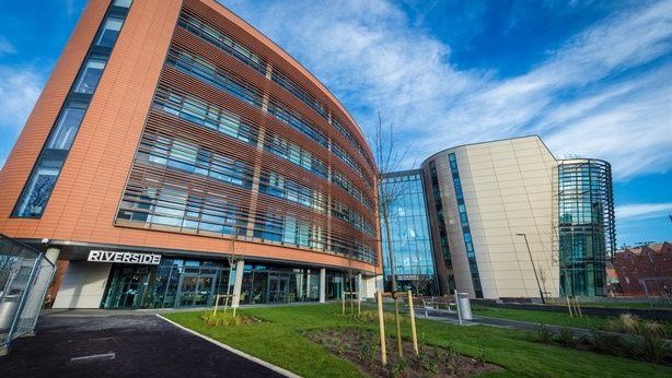 جامعة دي مونتفورت