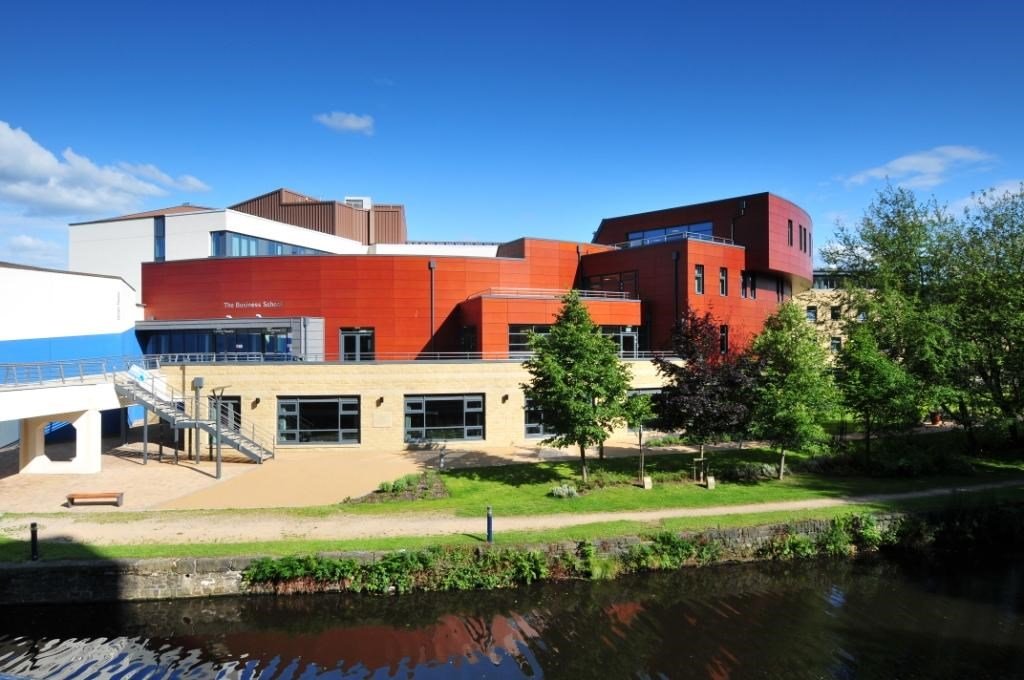 جامعة هدرسفيلد