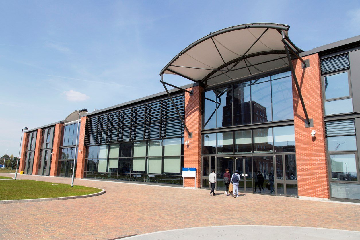 جامعة سوانزي