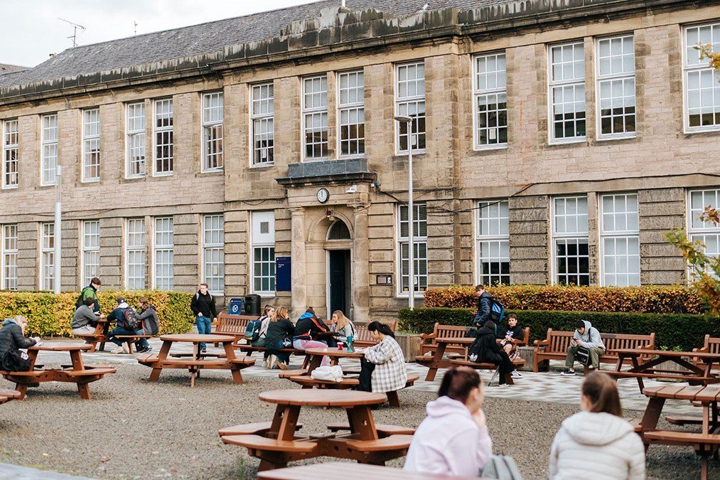 جامعة أدنبره