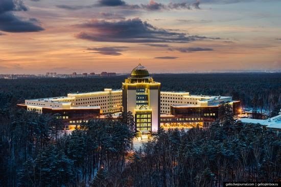 جامعة نوفوسيبيرسك - Novosibirsk - روسيا
