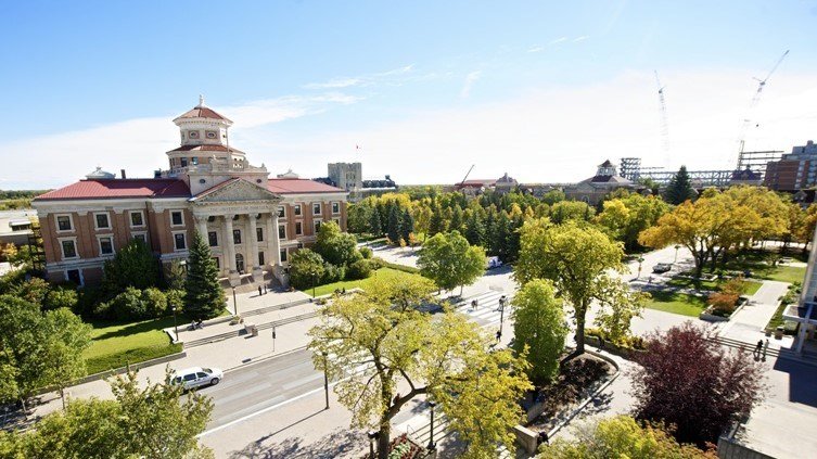 جامعة مانيتوبا