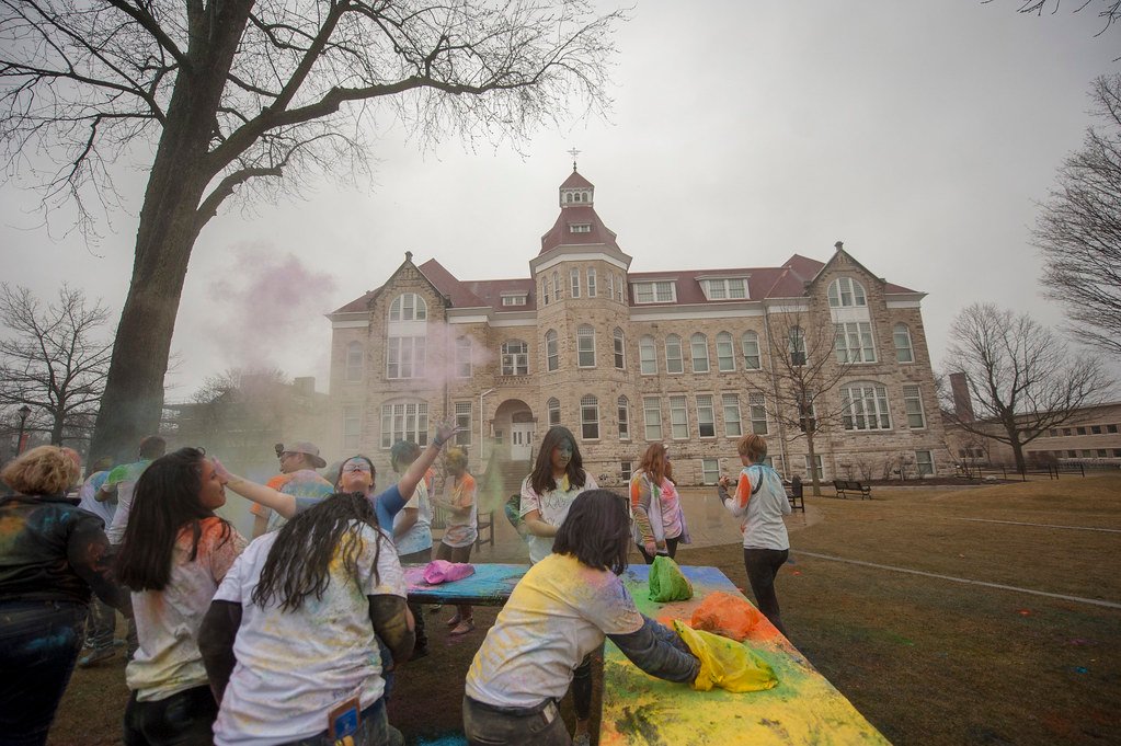 جامعة كارول