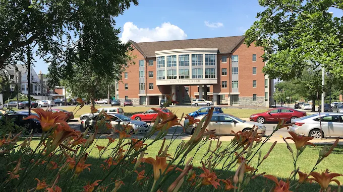 جامعة داكوتا ويسليان