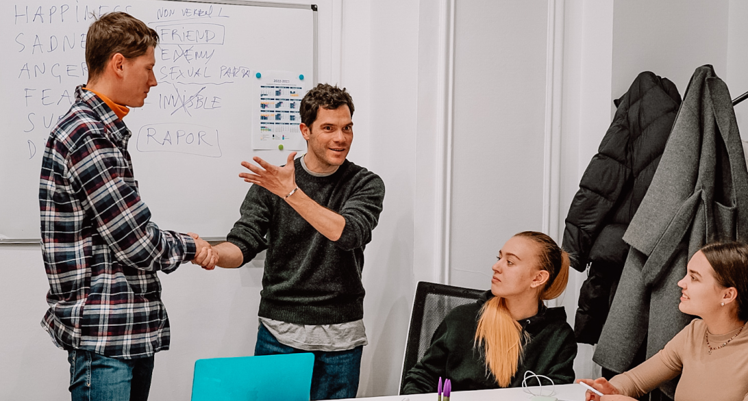 Neuro Business School