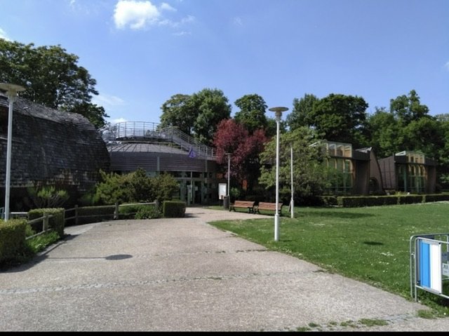 مدرسة تصميم فرنسية خاصة