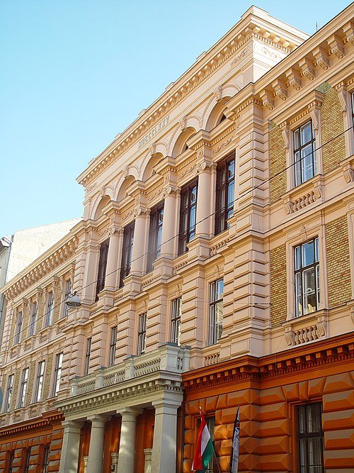 Budapest University of Economics and Business