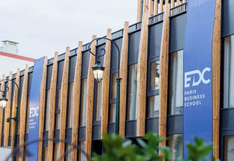 EDC Paris Business School