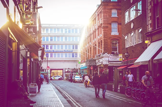Dublin Business School (DBS)