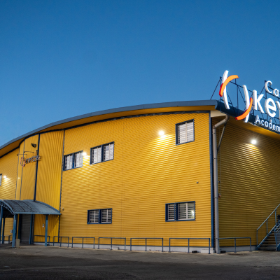 كلية كيشي للأعمال