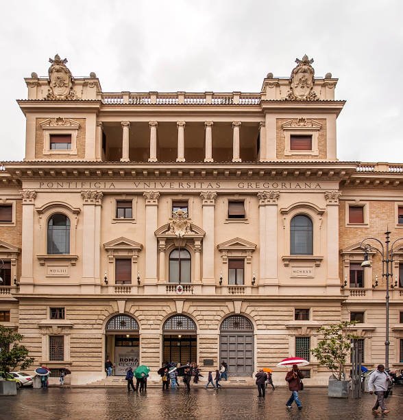 European School of Economics - Rome