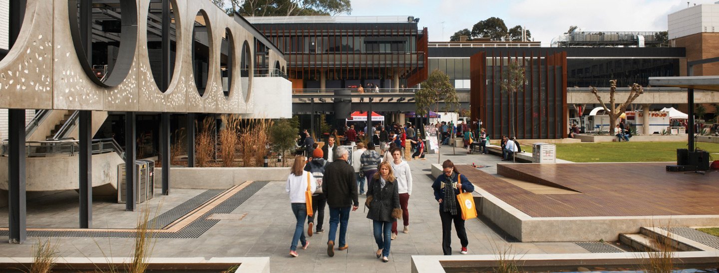 Deakin College