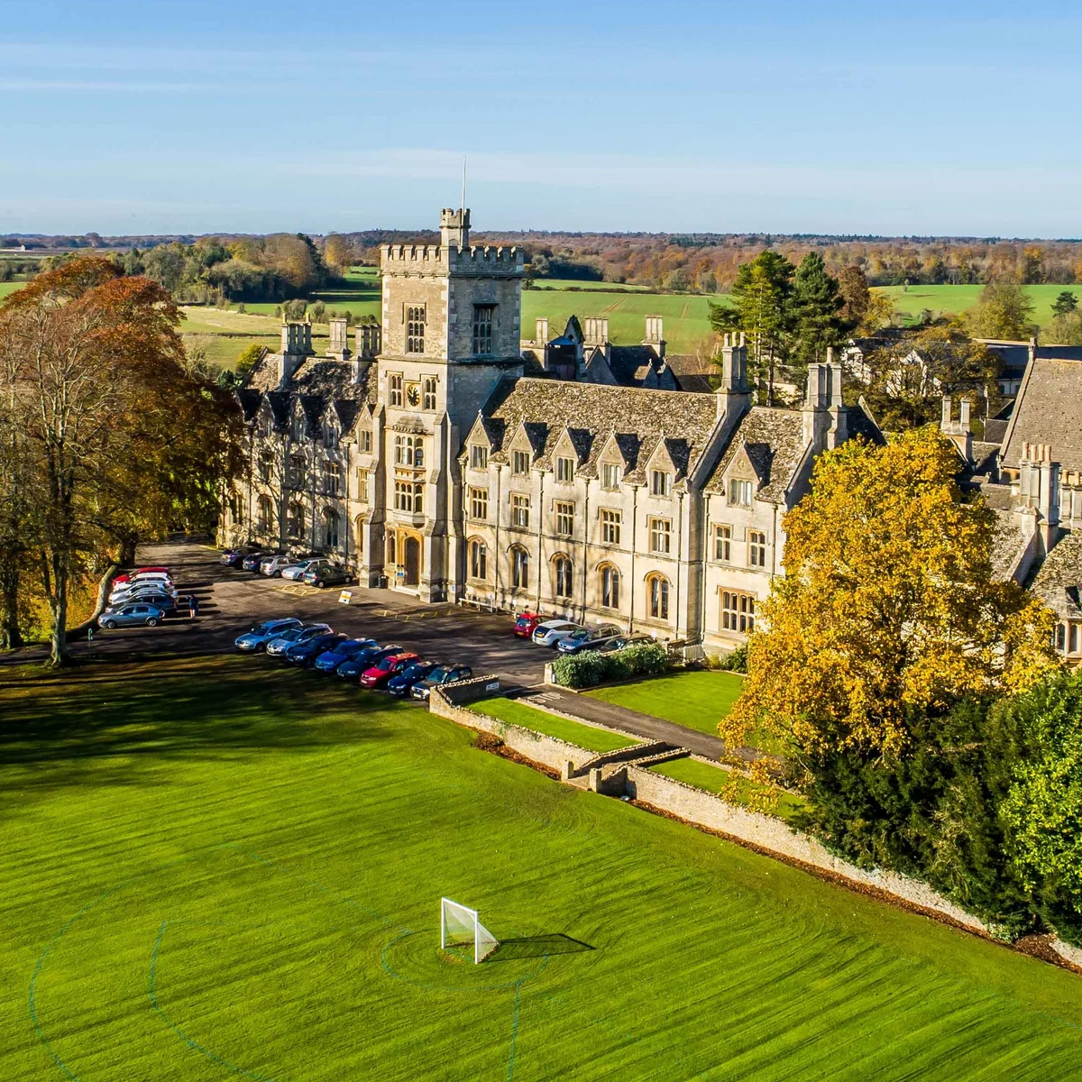 جامعة الزراعة الملكية